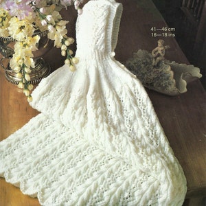 Baby Boys or Girls Hooded Carry Cape Shawl Scalloped Edge Hood PDF Knitting Pattern DK ( 8 ply ) 0 - 6 mths Newborn Vintage Download