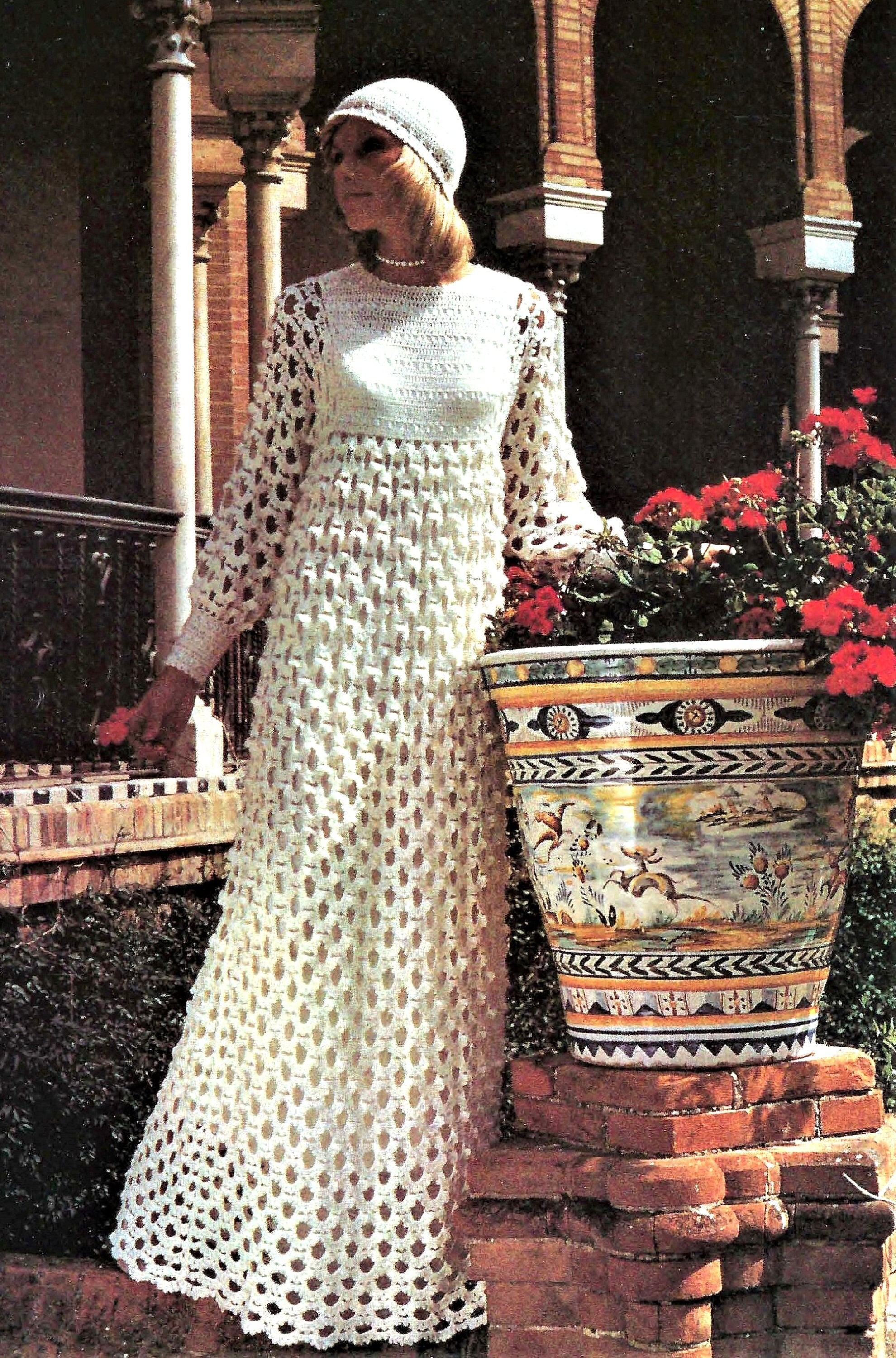 Ladies Long Lacy Wedding Dress & Hat PDF Crochet Pattern DK ( 8 ply ) 32 - 42" Womens Vintage 70s Downloadable