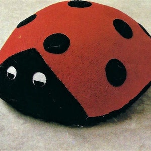 Ladybird Floor Cushion Pillow Novelty Animal Childs Room Home Decor PDF Knitting Pattern Chunky ( Bulky, 12 ply ) Vintage Large Ladybug
