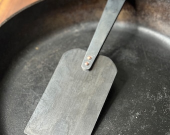 Handcrafted Carbon Steel Fish Spatula