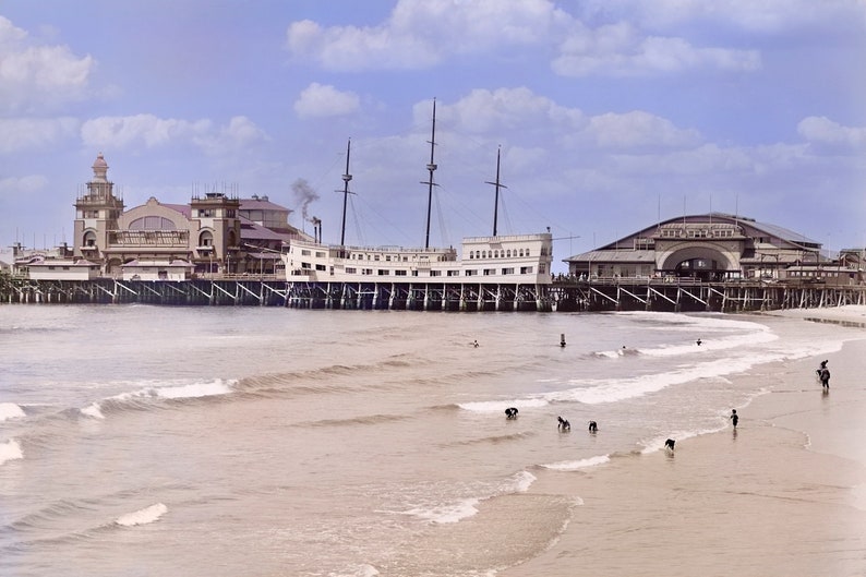 Photo of Abbot Kinney Pier Auditorium Ship Cafe Dance Hal Etsy