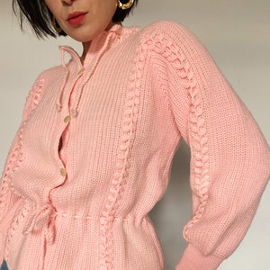 Vintage cardigan| Unique| Sustainable fashion| Slow fashion| Vintage sweater| Cardigan vintage| Cable knit| pink| Folk jacket