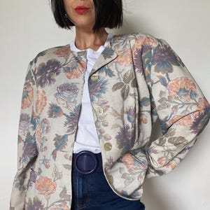 Vintage blazer | Blazer from the 80s | Feminine | Unique | Sustainable fashion | 90s/80s | Oversized | Jacket | Dindrl jacket | Traditional blazer | Handmade
