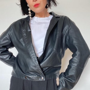 veste en cuir vintage des années 90| Unique| mode durable | Veste en cuir
