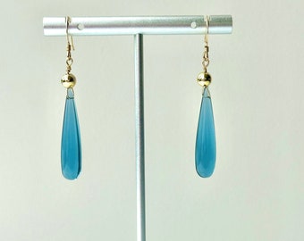 Long blue crystal earrings/Blue quartz dangle earrings/Blue crystal earrings in goldfilled/Rock crystal earrings in gold