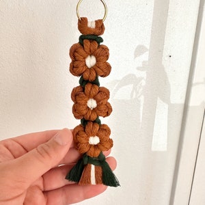 Handmade Custom Flower Keychain | Boho Accessories | Unique Handmade Gifts | Macrame Flower Keychain | Flower Keychain