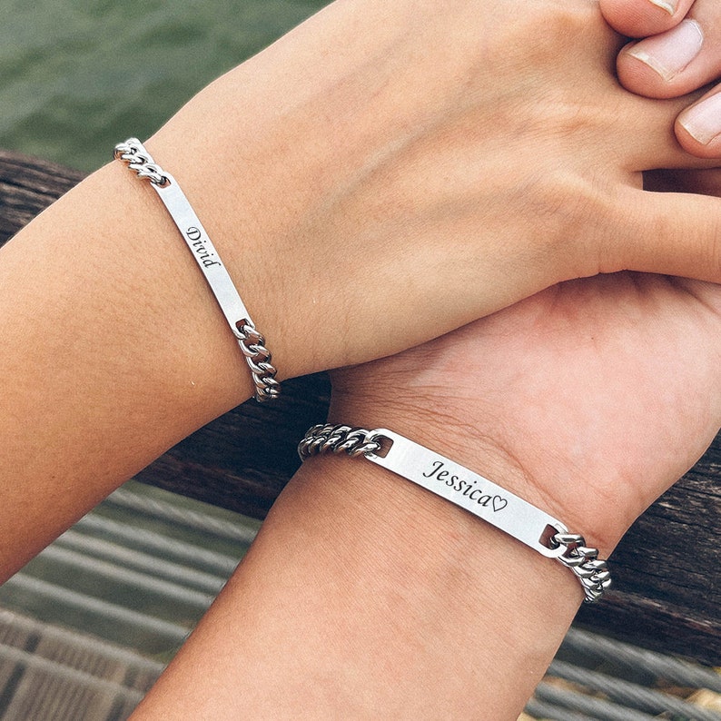 Pulsera magnética personalizada para parejas, pulsera grabada personalizada, texto/símbolo/fecha personalizados, pulsera para parejas, regalo para parejas amantes, regalo para ella imagen 1