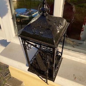 Original antique lantern (vintage unknown)