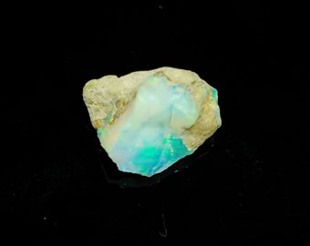 Natural Ethiopian Opal Rough – Welo Fire Opal Gemstone (5.40 Carat)