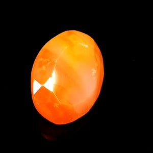 Red Carnelian Gemstone: Caroline Cut Oval Loose Stone (24x23x12 MM)