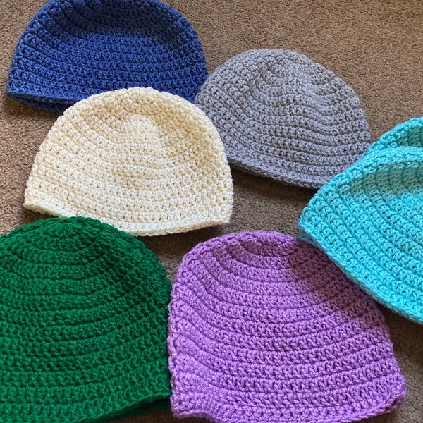 Crocheted beanie hats - Medium