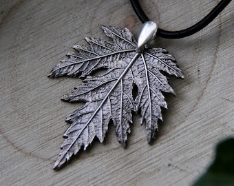 Hoja de arce de plata, joyería de bosque élfico, colgante de hoja de arce, collar de elfo, joyería botánica, regalo para amantes de la naturaleza, colgante de bosque, arce de plata