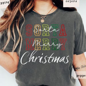 Comfort Colors® Merry Christmas Shirt, Retro Women&#39;s Holiday Tee, Trendy Christmas Tshirt, Oversized Winter Shirt for Her, Xmas Eve Shirt