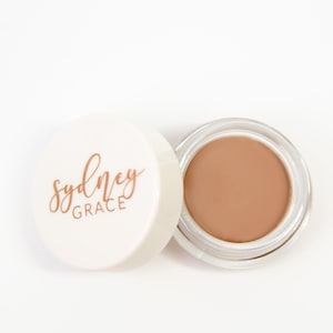Soft Brown Eyebrow Pomade, Long Lasting, Won&#39;t Smudge or Smear, Pomade