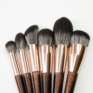 Face Makeup Brushes, Soft Synthetic Makeup Bristles