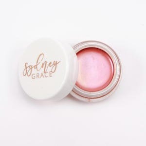 Vacker morgon, Highlighters appliceras smidigt och är mycket pigmenterade, Cream Highlighter