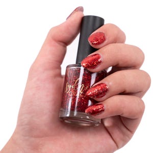 Rojo rubí, esmalte de uñas, rojo, brillante, purpurina, cobertura media