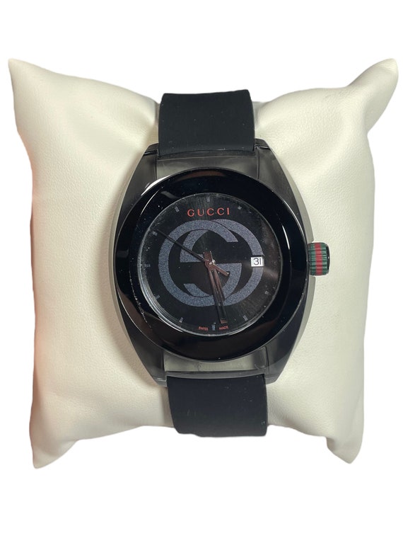Gucci watch plastic band clearance