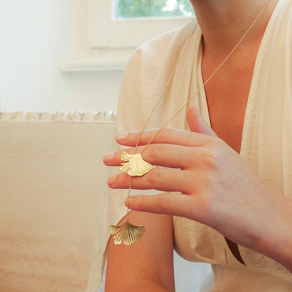 Ginkgo ketting, Ginkgo Biloba gouden ketting, gouden ginkgo hanger klein, ginkgo hanger, sierlijke ketting, ginkgo blad hanger cadeau, Stelart