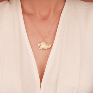 Ginkgo Leaf Necklace, Bohemian Necklace, Boho Hippie Necklace, Ginkgo Biloba Leaf Necklace, Botanical Necklace, 14K Gold Leaf Necklace