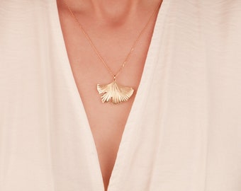 Collana rigida con foglie di ginkgo biloba - Gioielli - Collane