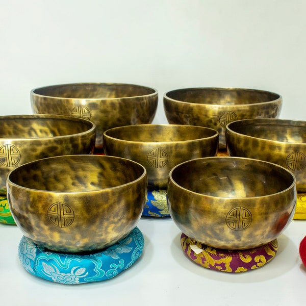 Full Moon Singing Bowl Set of seven Professional Chakra Tuned Handmade Bowl for Meditation Chakra Balancing Sound Therapy