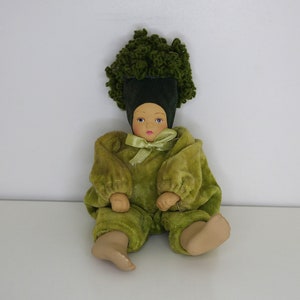 Vintage Doll Figurine - Small Sand Doll Figure 8&#39;inch - Ceramic Head And Palms