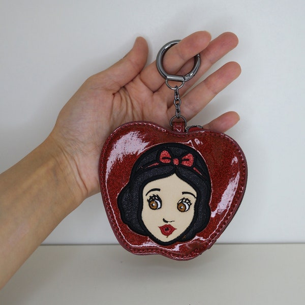 Authentic Disney Coin Purse - Apple Shaped Snow White Red Key Chain Ring Accessory - Pre-owned