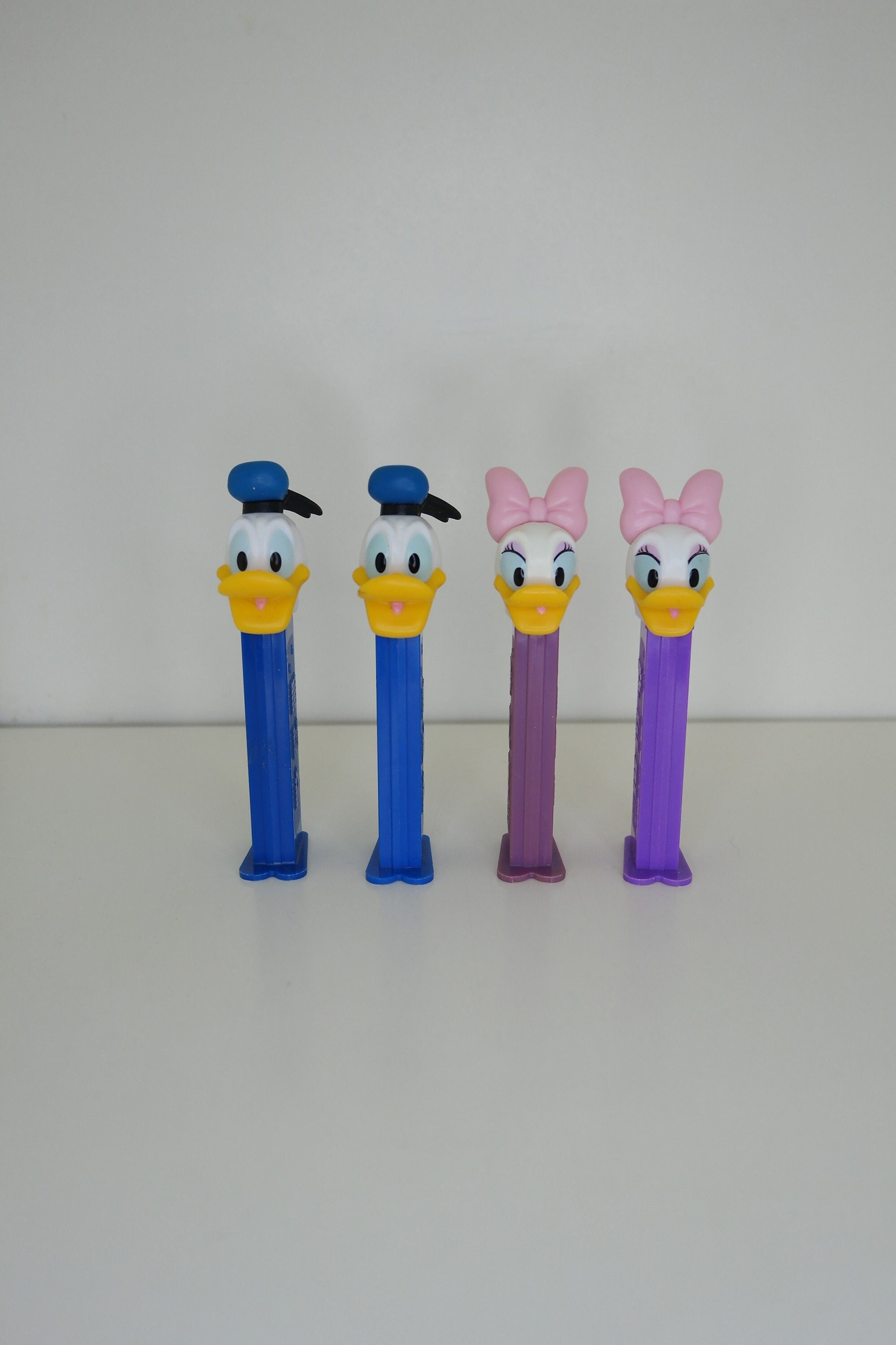 ヴィンテージ 本物 ディズニー PEZ ドナルドダックまたはデイジー
