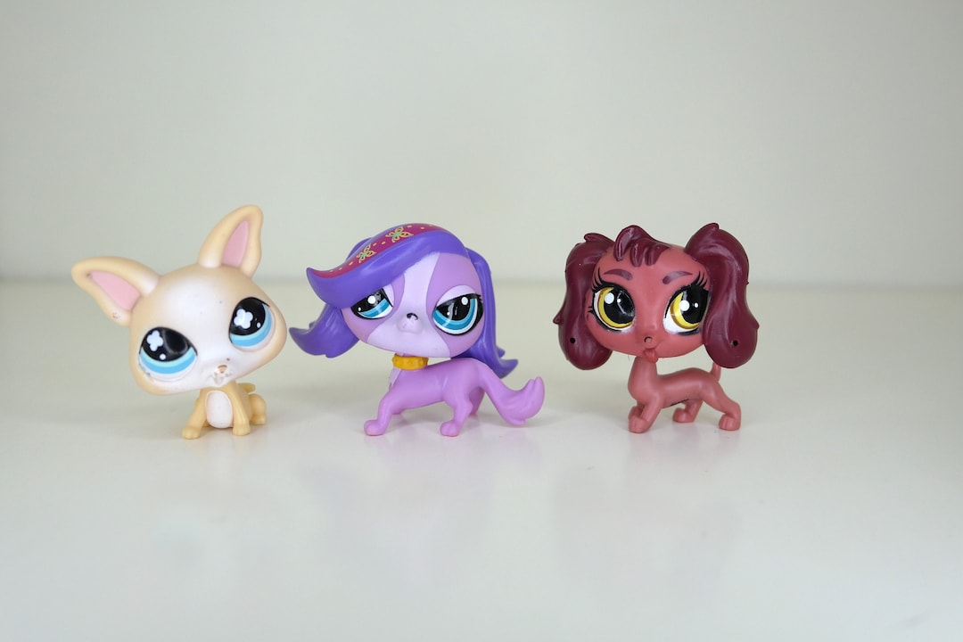 Hasbro Littlest Pet Shop Pets Choose Your Dog Pet 837 Chihuahua, 3533