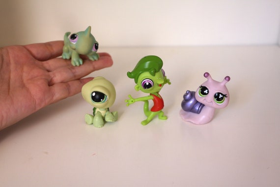 LPS Littlest Pet Shop Figure Pick Your Own Frogs Lizards Snails Octopus  Fish Iguana 