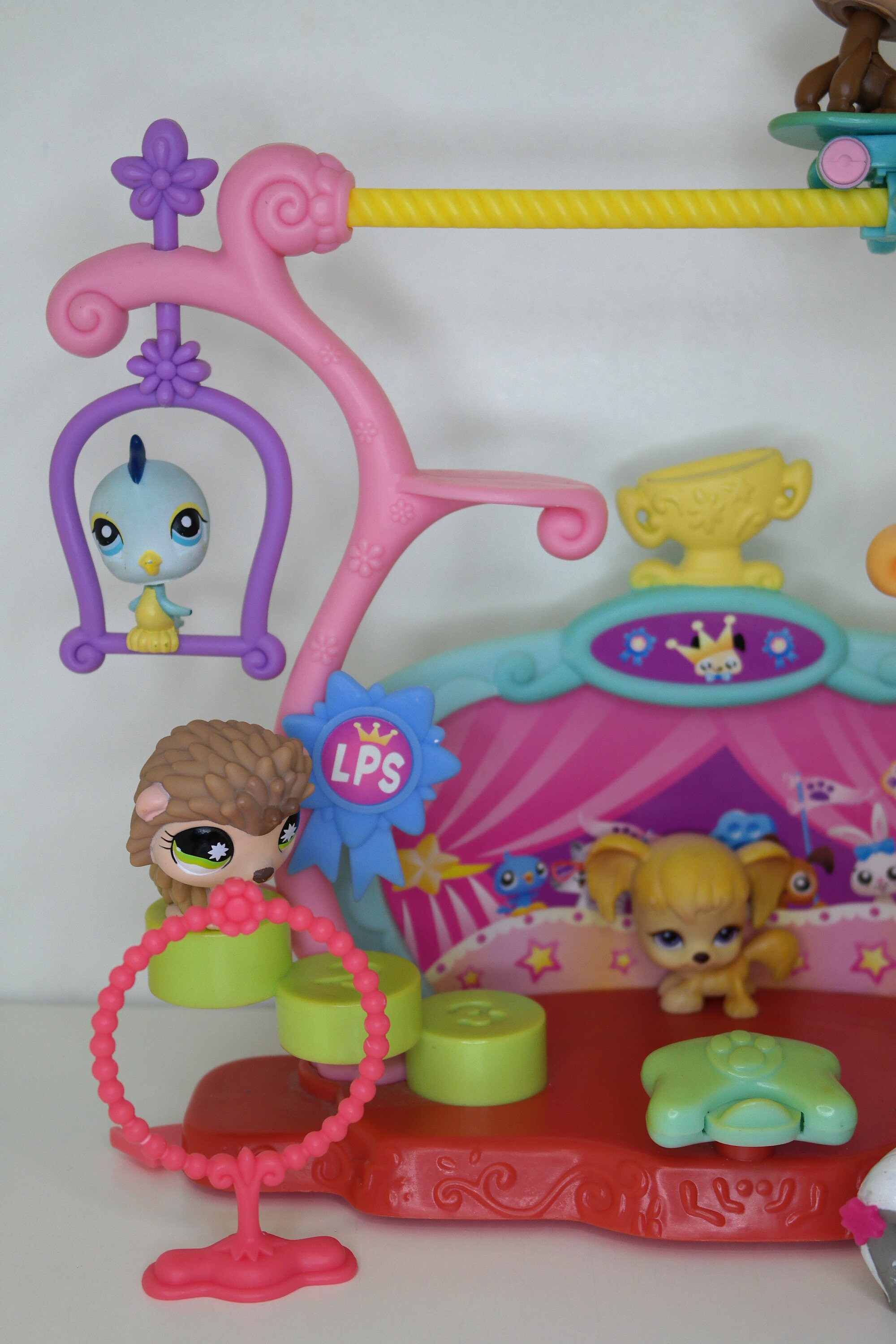 Littlest Pet Shop Circus Playset Set of Accessories and Pets Pre