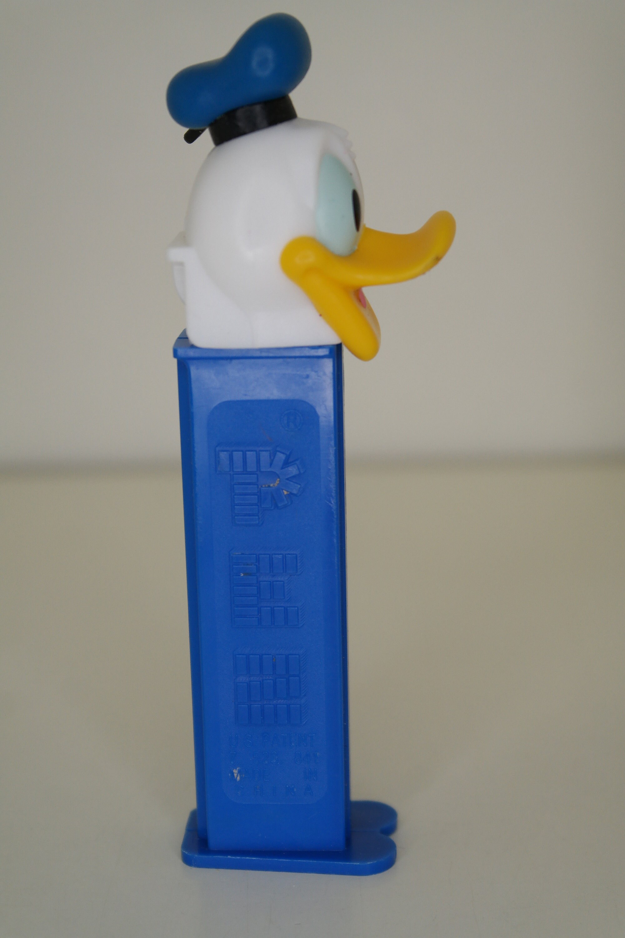 ヴィンテージ 本物 ディズニー PEZ ドナルドダックまたはデイジー