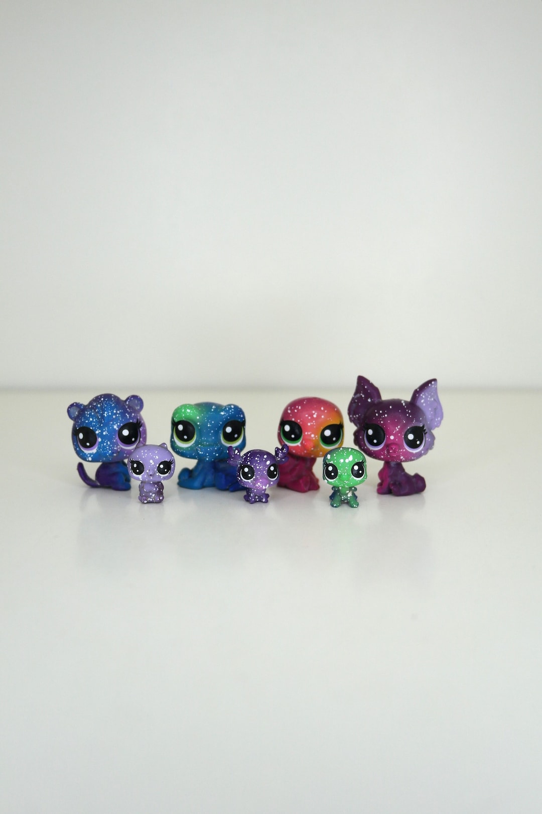 A Set of 7 Mini LPS Hasbro Littlest Pet Shop Mini Size and Teeny Tiny Pets  Special Collection Tube Pets Pre-owned 