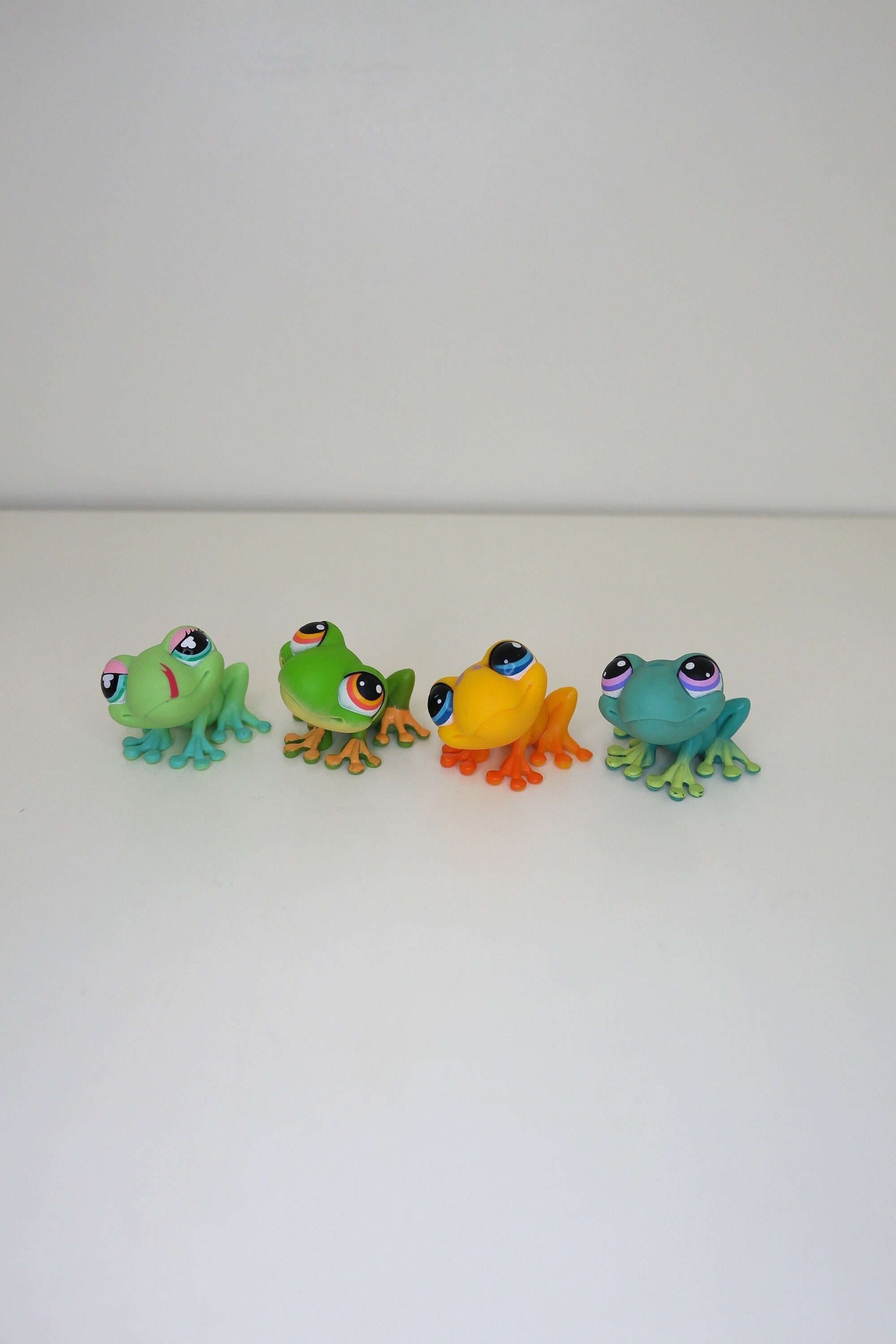 LPS Littlest Pet Shop Figure Pick Your Own Frogs Lizards Snails Octopus  Fish Iguana 