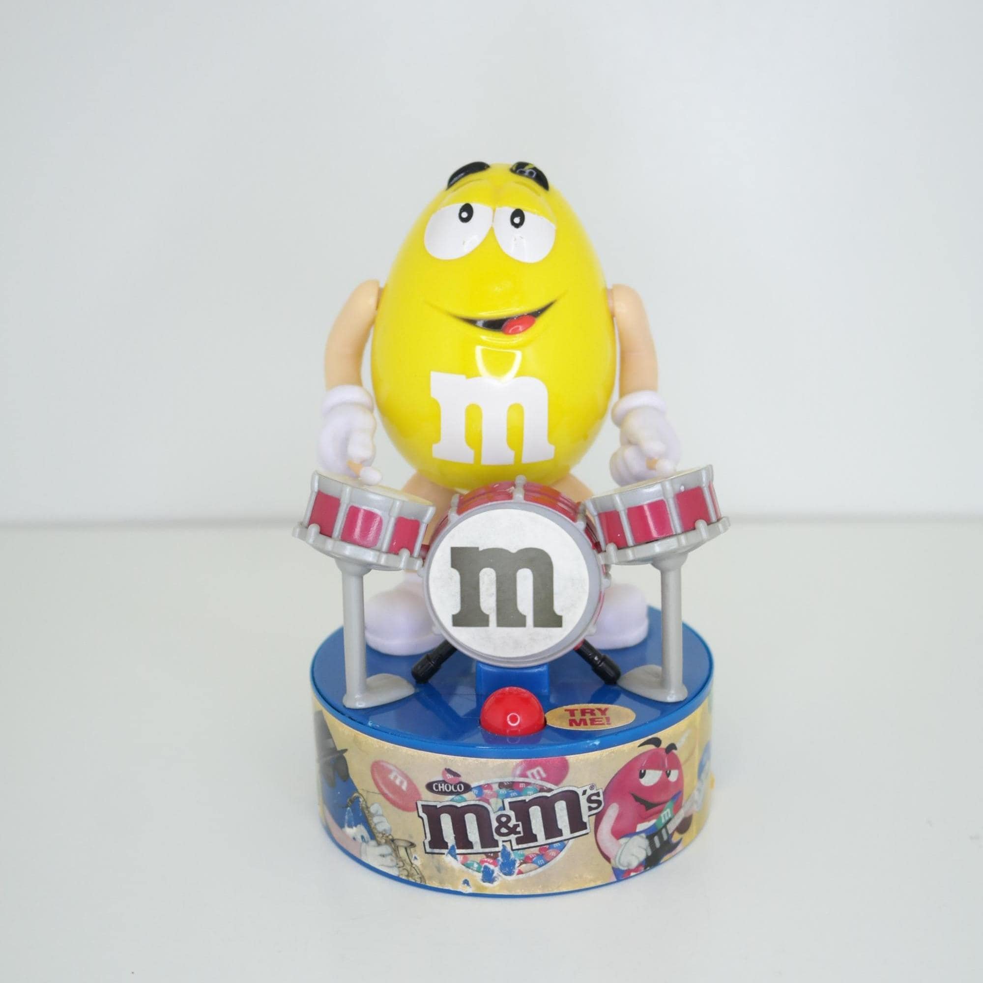 ヴィンテージイエローM&Mドラマーフィギュア：マーズコレクタブルトイ 
