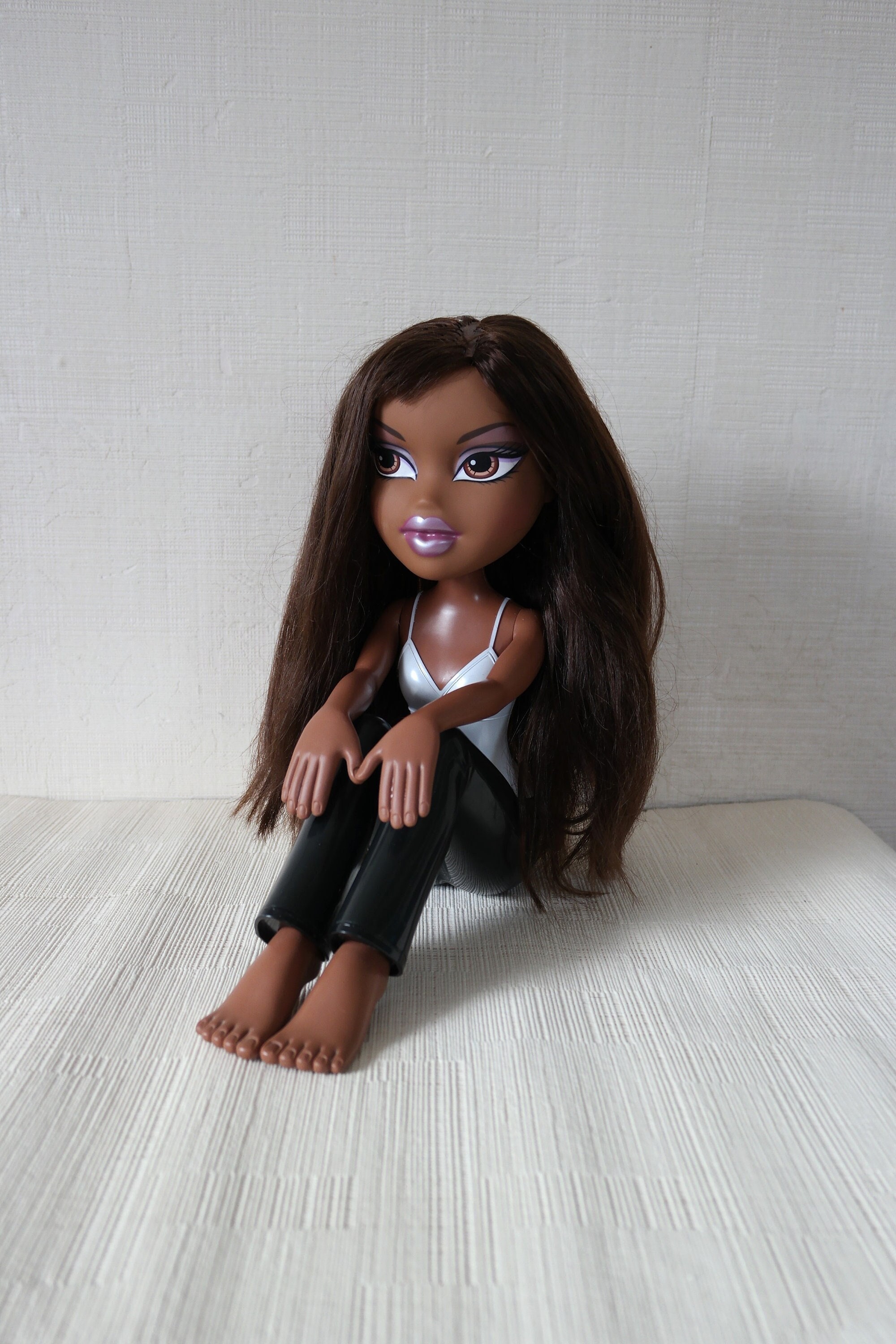 Big bratz doll head hotsell