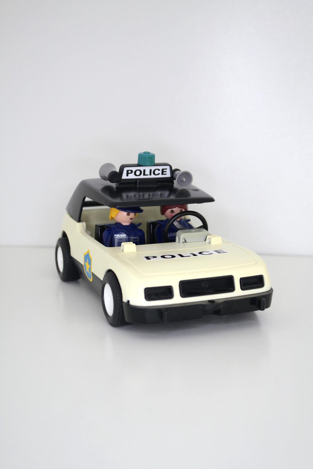 ヴィンテージ 1976 プレイモービル ジオブラ ポリスカーと 1997 年製