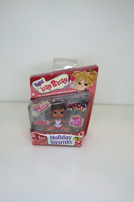 ホリデー ヤスミン ブラッツ Itsy Bitsy 人形 - MGA ボブルヘッド (2.5