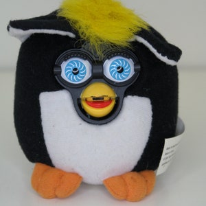 Vintage 2000 McDonald&#39;s Happy Meal Furby Toy -  3&#39;inch Action Figure