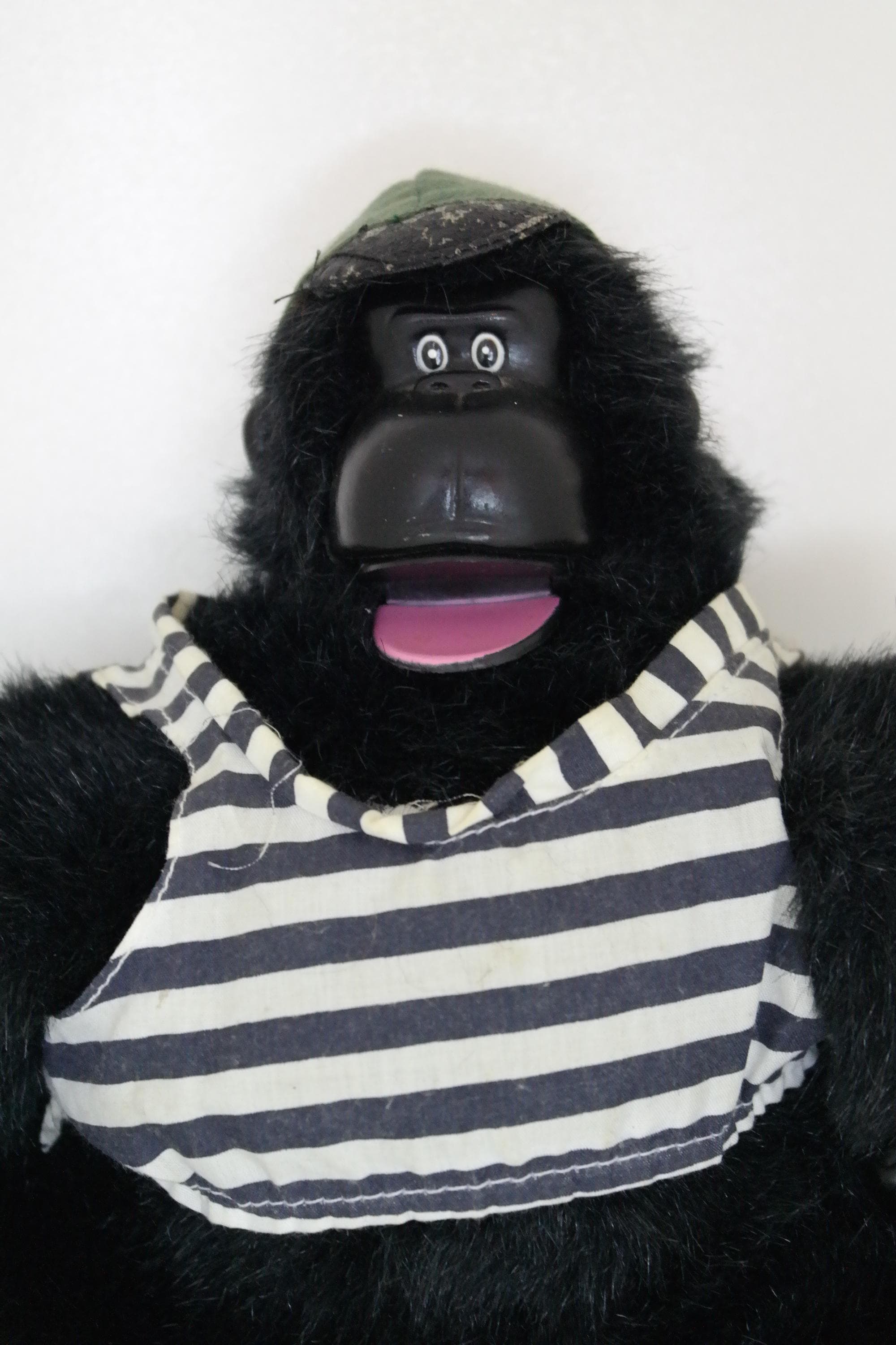 Vintage Magogo Gorilla Plush: 90s Collectible Display Piece (not