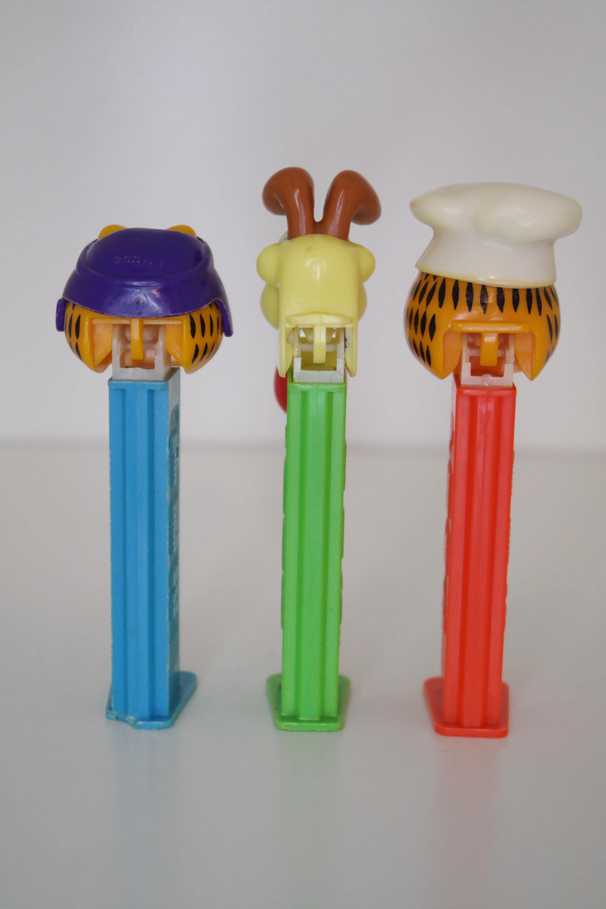 ビンテージ ガーフィールド PEZ ディスペンサー レトロなコレクターズ