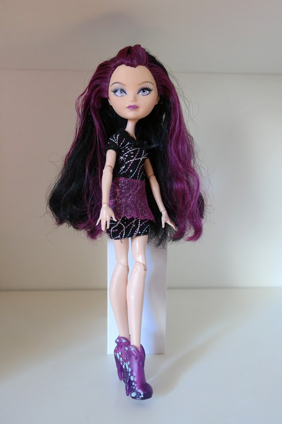 Raven Queen Authentic Ever After High doll Raven Getting 