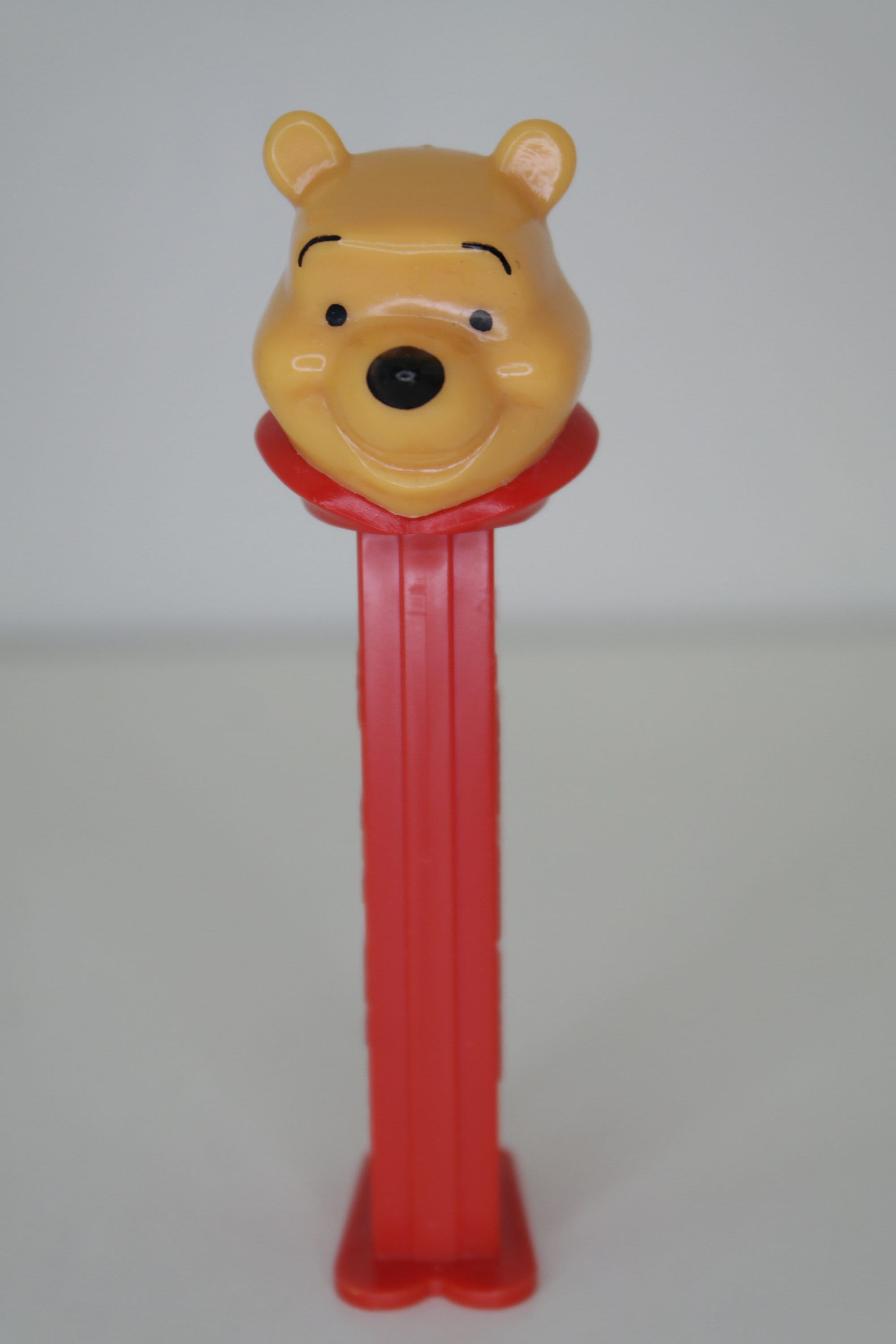 ディズニーのくまのプーさんPEZディスペンサー - お好みのPEZをお選び