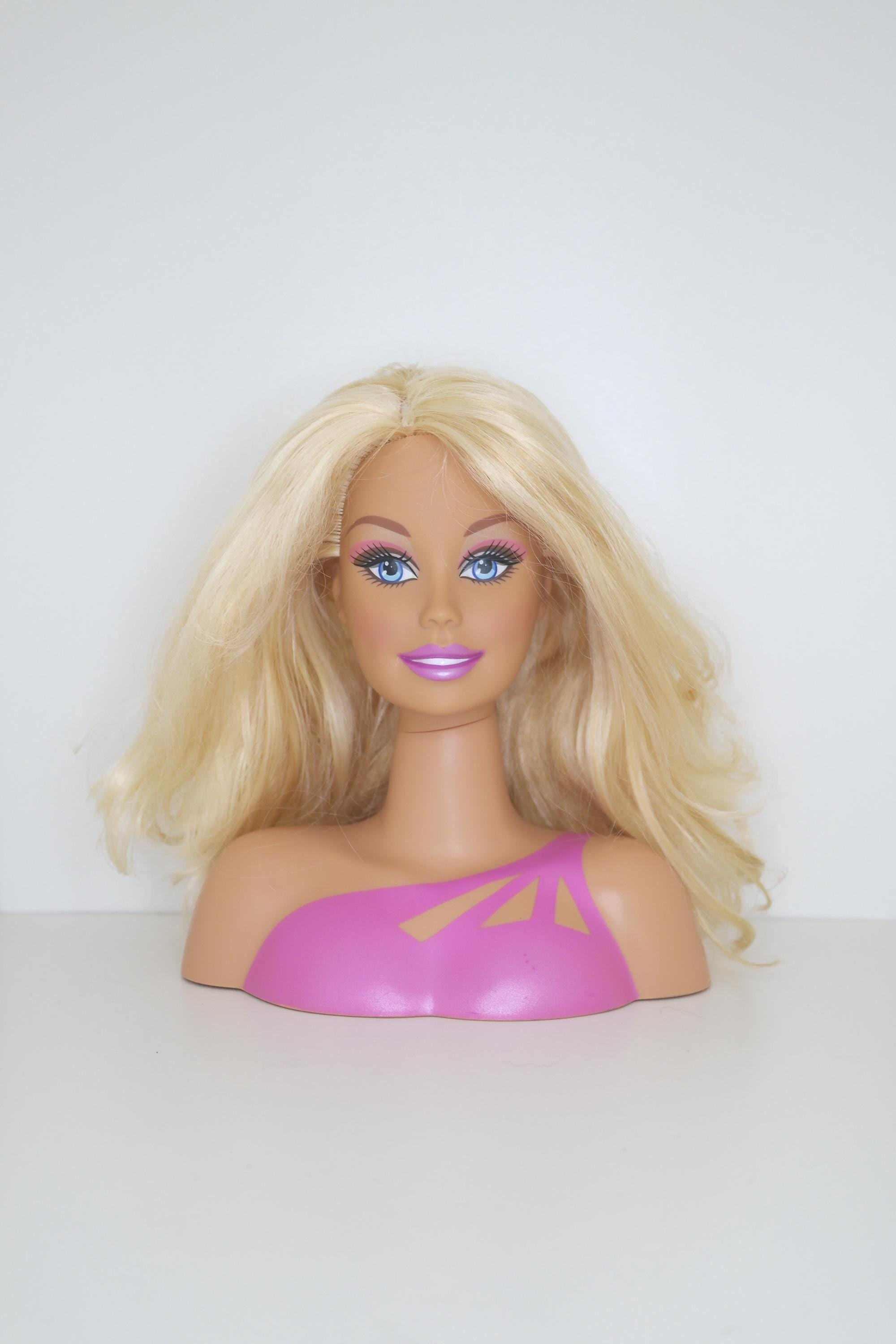 Barbie styling head España