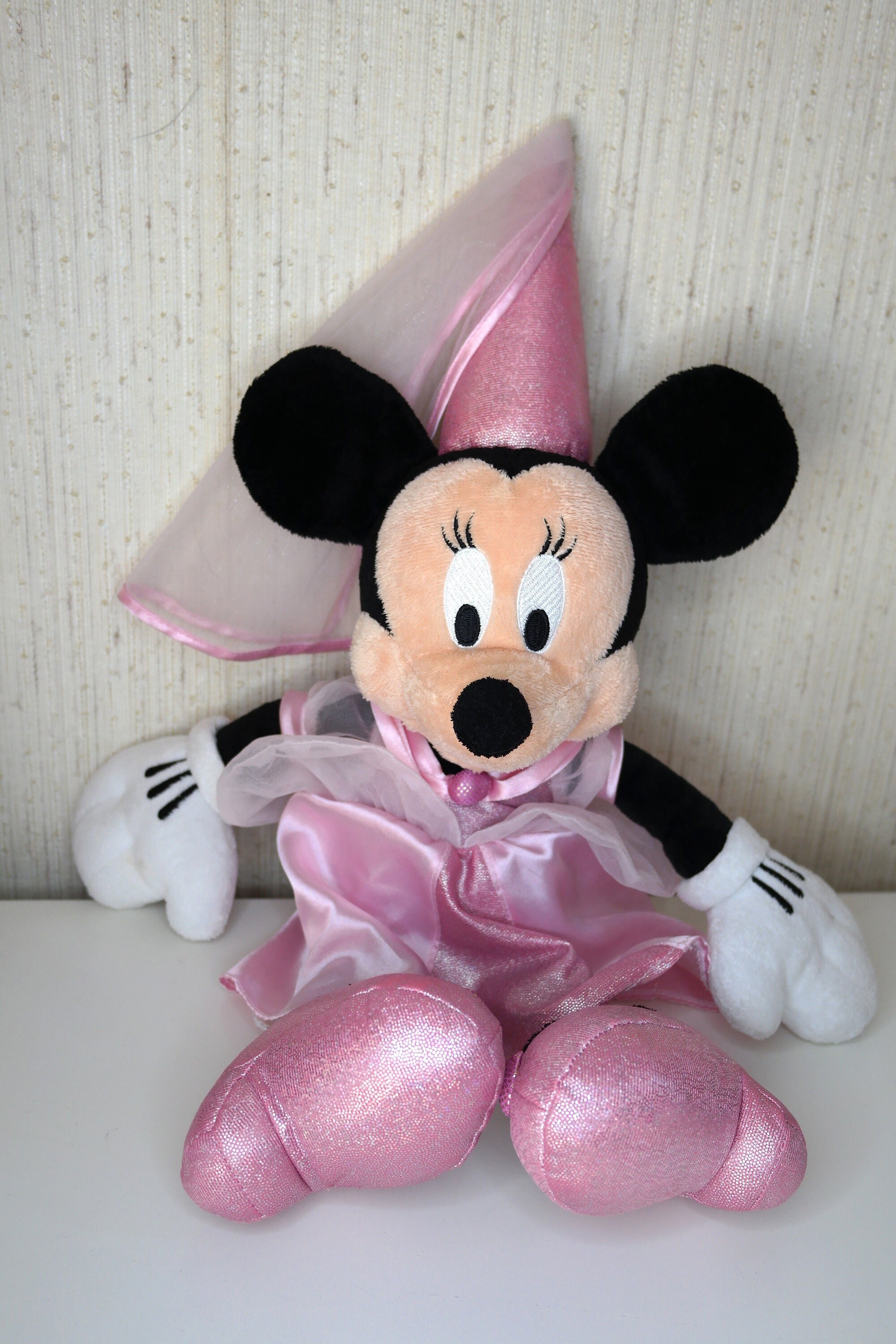 Princess Minnie Mouse Disney Plush Toy 19 inch Soft Doll Pink