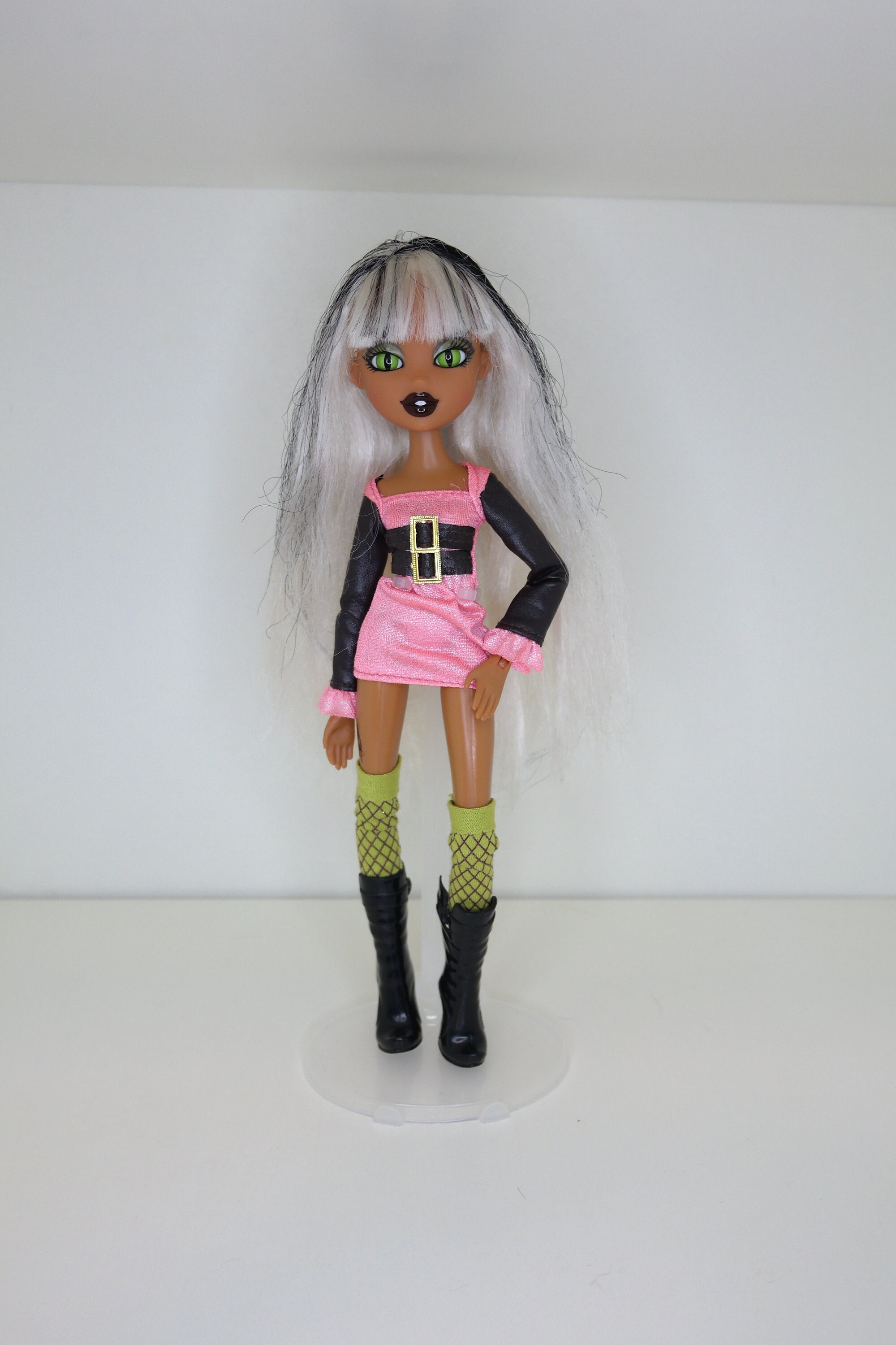 Bratzillaz Sashabella Paws Bratz Fashion Doll Authentic MGA Pre-owned -   Canada