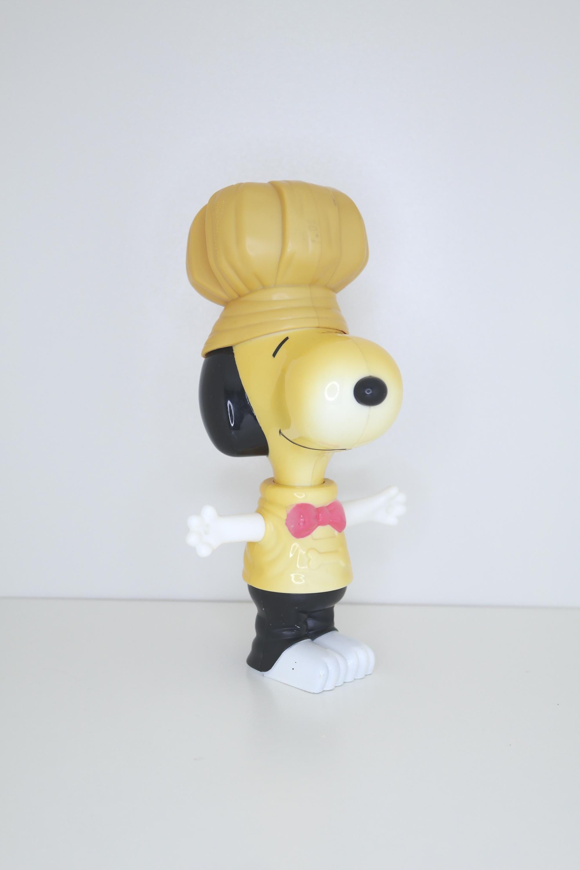 Vintage Snoopy 2000 Mcdonalds Toy - 8'inch Action Figure Peanuts