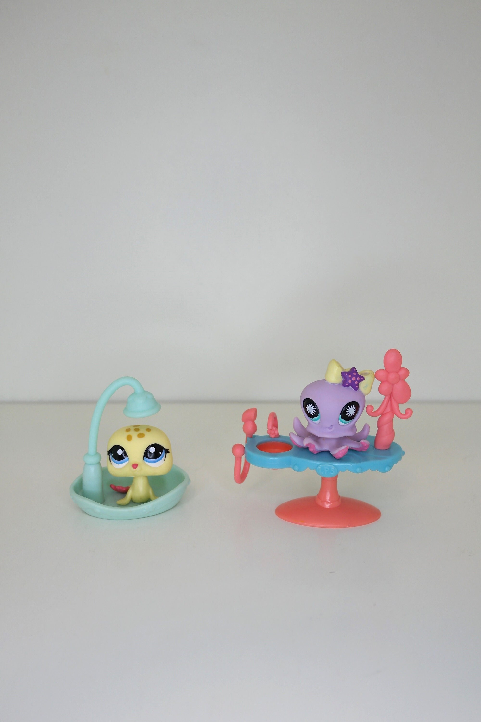 Hasbro Littlest Pet Shop Animals With Accessories. Pick Your Pet