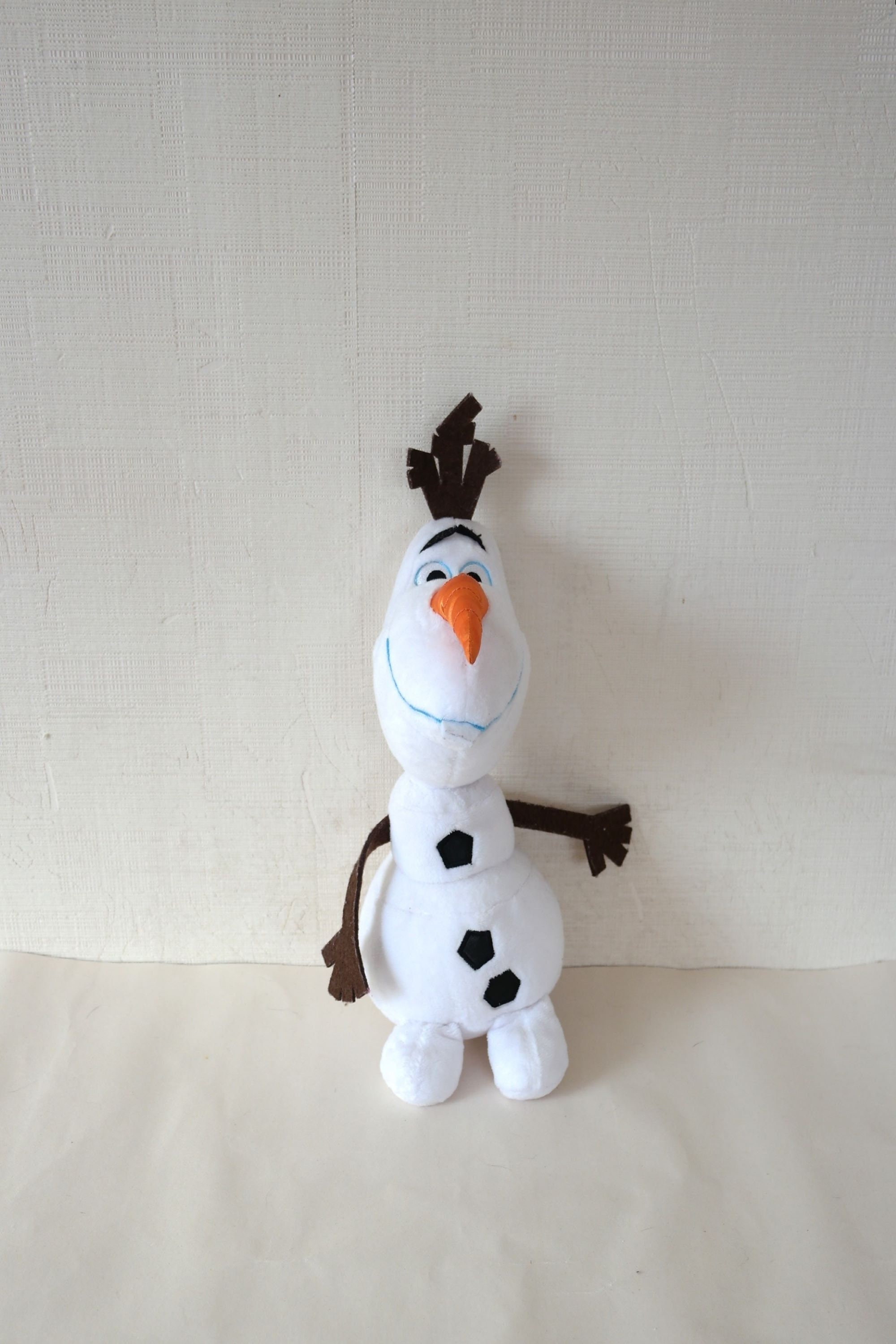 Olaf Christmas Plush • Magic Plush